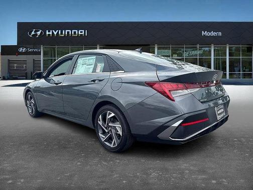 2025 Hyundai ELANTRA HEV Limited