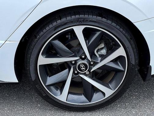2022 Hyundai SONATA SEL Plus