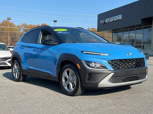 2023 Hyundai KONA SEL