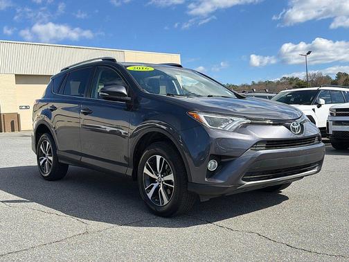 2016 Toyota RAV4 XLE