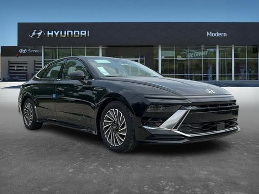 2025 Hyundai SONATA Hybrid SEL