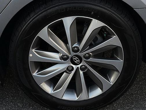 Shale Gray Metallic 2017 Hyundai SONATA Sport