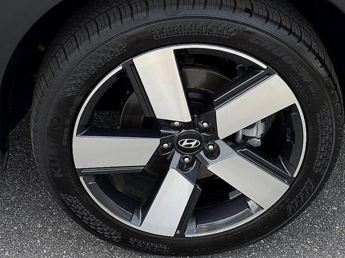 2025 Hyundai SANTA FE Limited