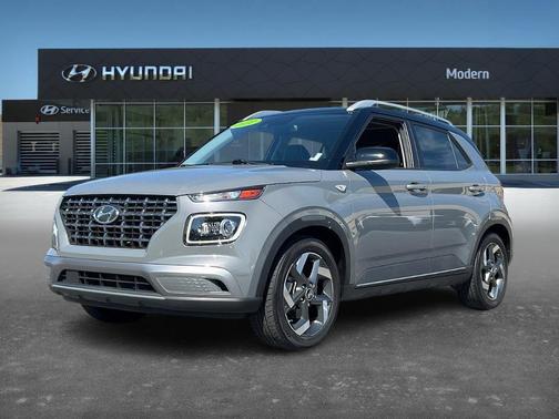 2022 Hyundai VENUE Limited