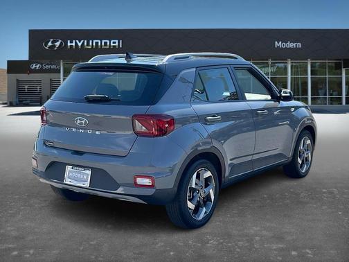 2022 Hyundai VENUE Limited