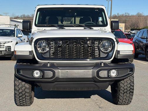 2024 Jeep Gladiator Sport