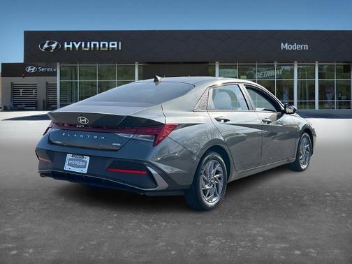 2026 Hyundai ELANTRA HEV Blue