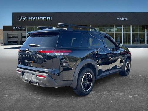 Black 2023 Nissan Pathfinder Rock Creek
