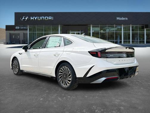 2025 Hyundai SONATA Hybrid SEL