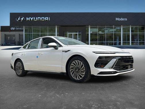 2025 Hyundai SONATA Hybrid SEL