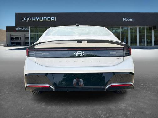 2025 Hyundai SONATA Hybrid SEL