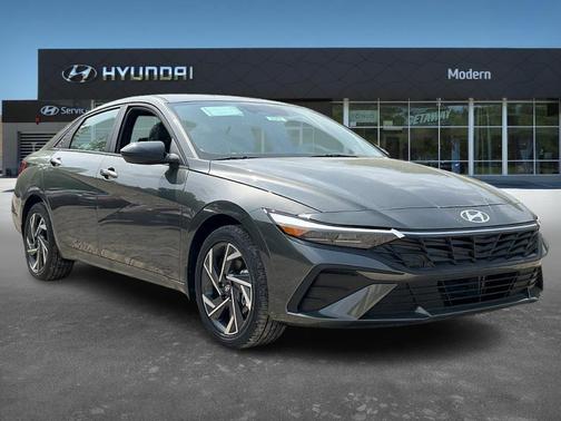2025 Hyundai ELANTRA HEV SEL Sport