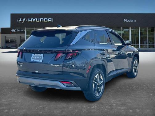 2026 Hyundai TUCSON Hybrid SEL