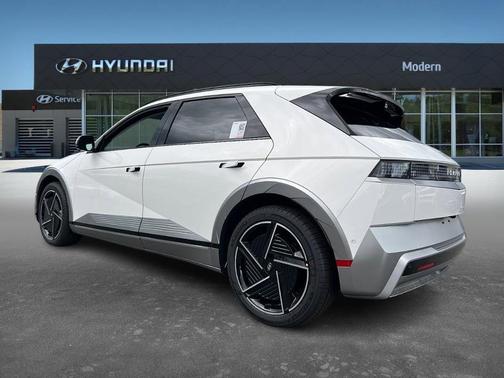 2025 Hyundai IONIQ 5 Limited