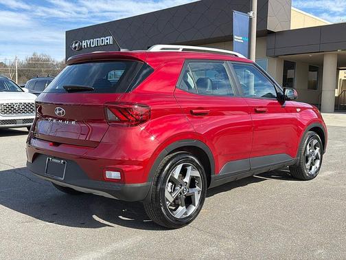 2025 Hyundai VENUE Limited