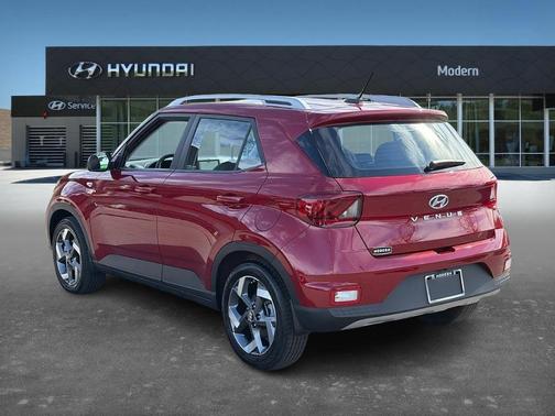 2025 Hyundai VENUE Limited