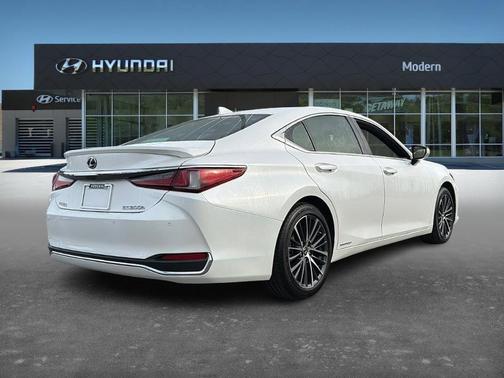 2022 Lexus ES 300h ES 300h