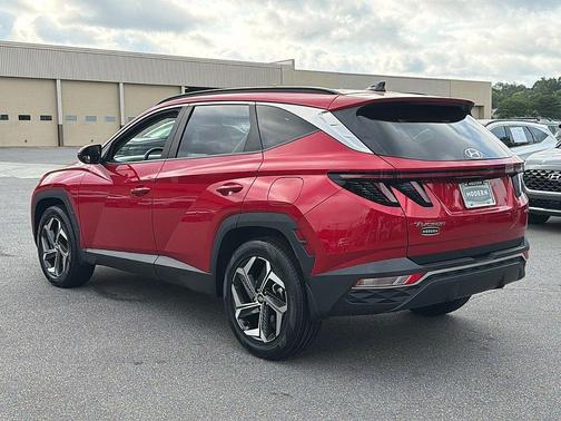 Red 2023 Hyundai TUCSON SEL