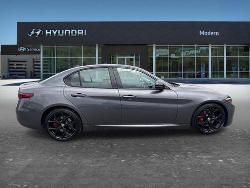 Gray 2019 Alfa Romeo Giulia Ti