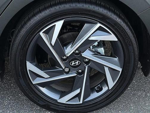 Gray 2025 Hyundai ELANTRA HEV SEL