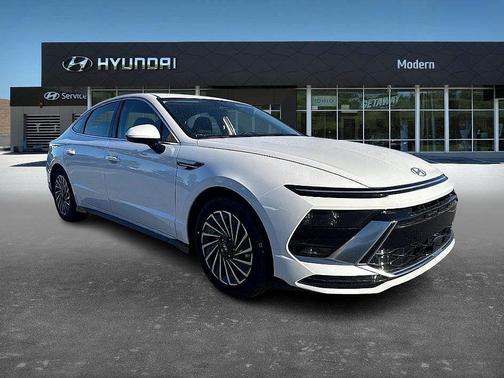 2025 Hyundai SONATA Hybrid SEL