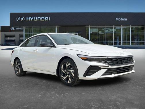 2025 Hyundai ELANTRA HEV SEL Sport