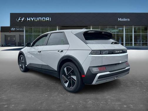 2026 Hyundai IONIQ 5 SEL