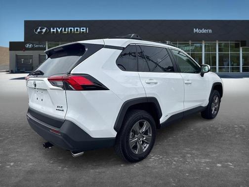 White 2024 Toyota RAV4 Hybrid XLE