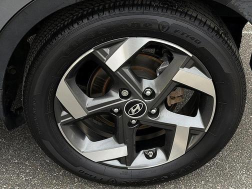 2021 Hyundai VENUE SEL