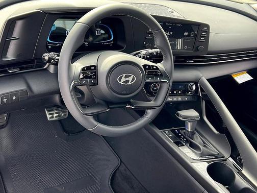 2026 Hyundai ELANTRA SEL