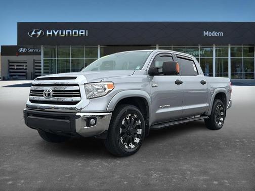 2017 Toyota Tundra SR5