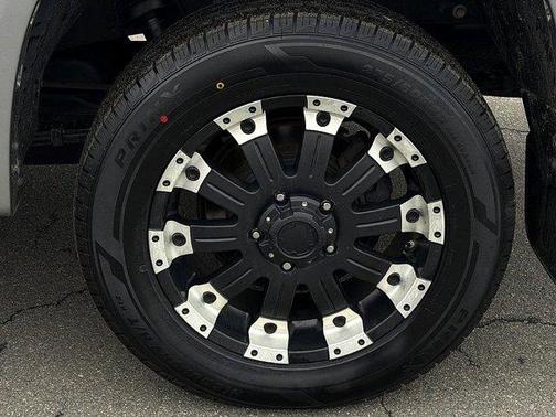 2017 Toyota Tundra SR5