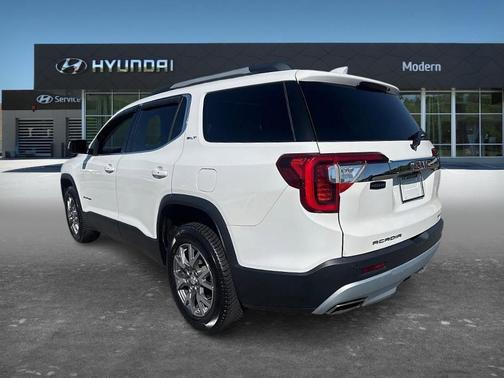 White 2020 GMC Acadia SLT