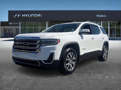 White 2020 GMC Acadia SLT