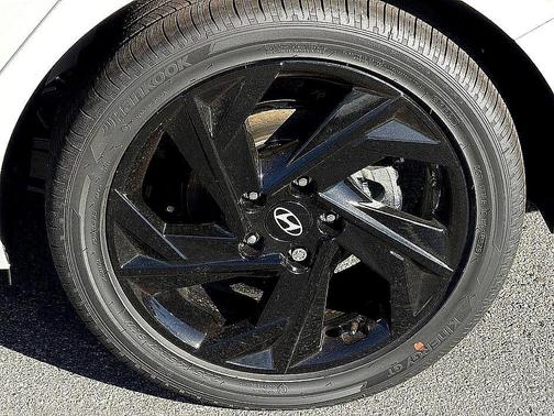 2026 Hyundai ELANTRA HEV SEL Sport