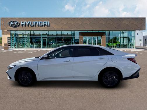 2026 Hyundai ELANTRA HEV SEL Sport