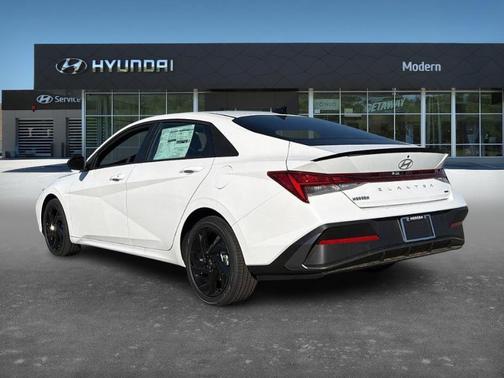 2026 Hyundai ELANTRA HEV SEL Sport