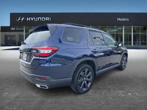 2025 Honda Pilot Sport