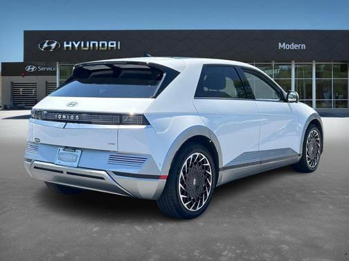 2022 Hyundai IONIQ 5 Limited