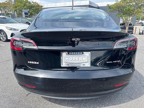 Black 2022 Tesla Model 3 Long Range