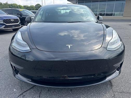 Black 2022 Tesla Model 3 Long Range