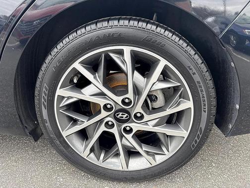 2020 Hyundai ELANTRA Limited