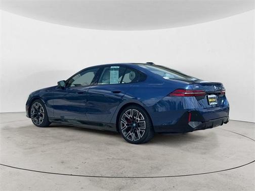 2024 BMW i5 M60