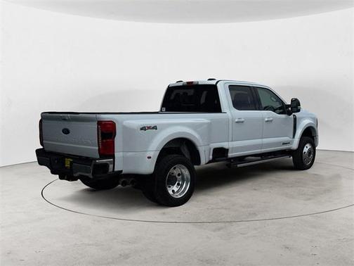 2024 Ford F-450 Lariat