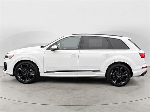 2026 Audi Q7 55 Premium