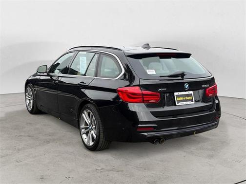 2018 BMW 330 i xDrive
