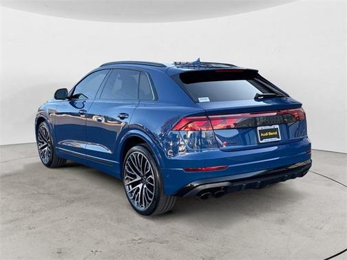 2025 Audi SQ8 4.0T quattro Premium Plus