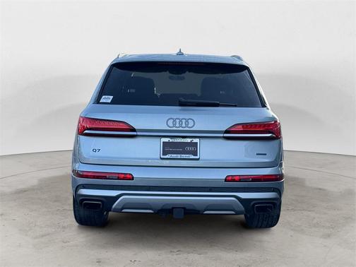 2025 Audi Q7 45 Premium