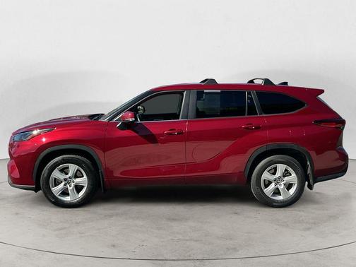 Ruby Flare Pearl 2023 Toyota Highlander LE