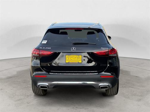 2021 Mercedes-Benz GLA 250 Base 4MATIC